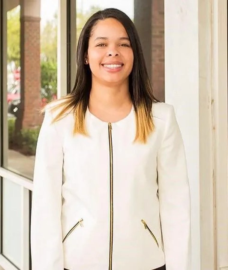 Dr. Caroline De Jesús, D.C. — Spinal Hygiene Chiropractic